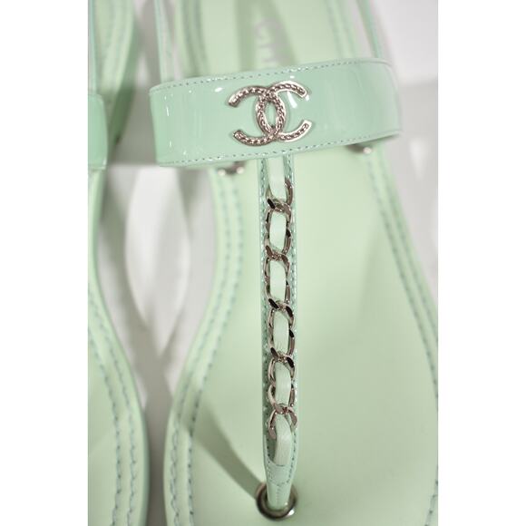 Chanel 22C Green Patent Silver Chain CC Logo Mule Slide Flat Thong Sandal 37 - Picture 5 of 12